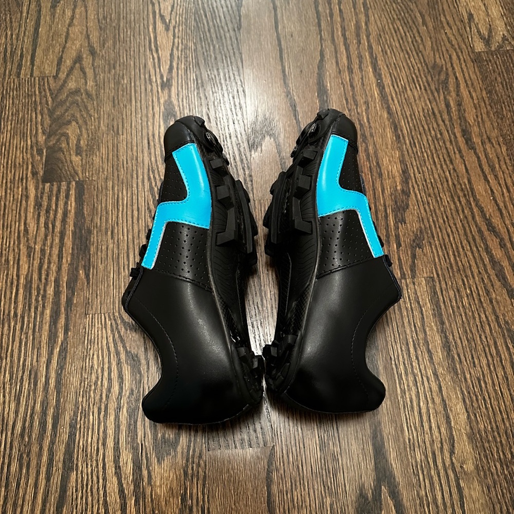 Lake MX1 leather/carbon lace up gravel shoes - Picture 4 of 8